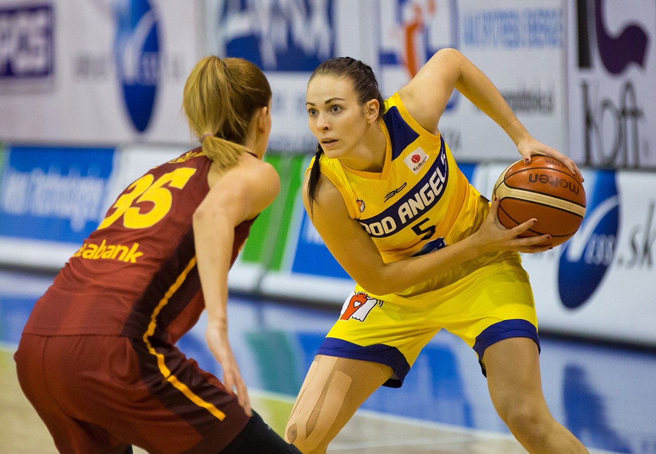 Good Angels Košice vs. Galatasaray Istanbul, Kiššová(5) vs. Caglar(35) (Foto: RNDr. Ľubka Ištoňová)
