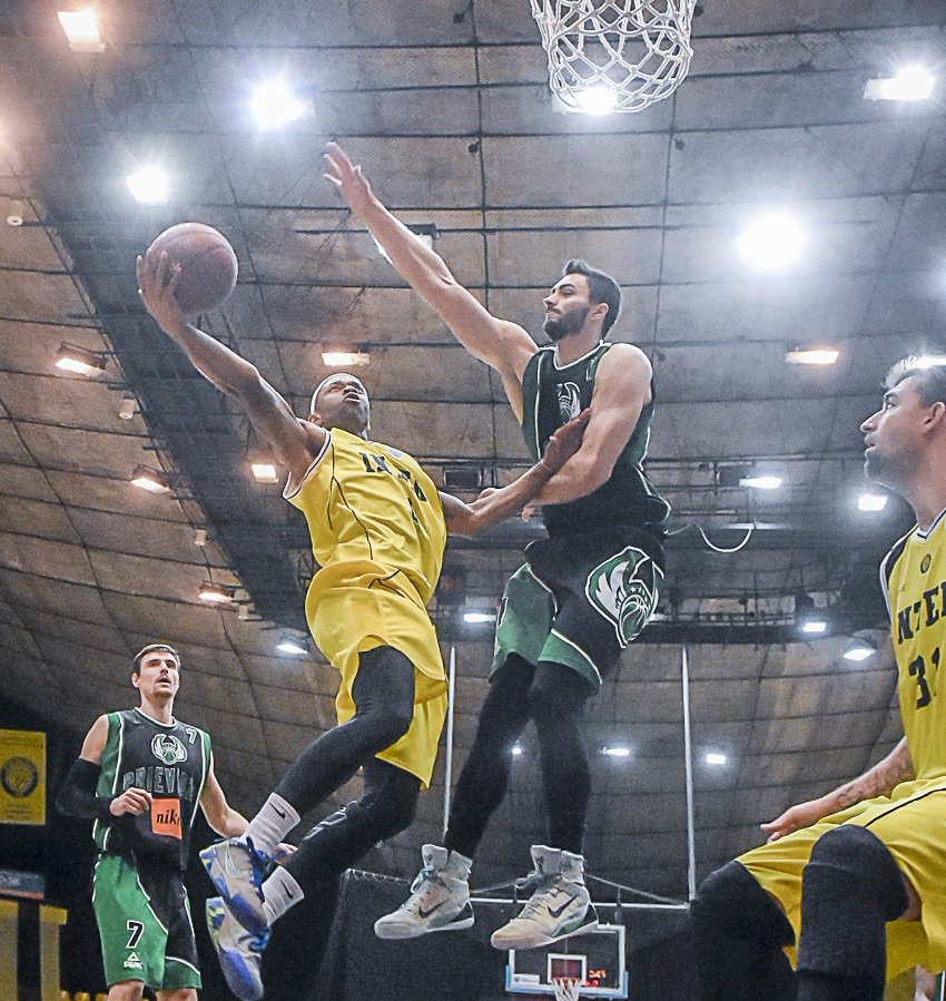 Ronnie Taylor, Richard Kornet (Foto: Basket.sk, Helmut Watt)