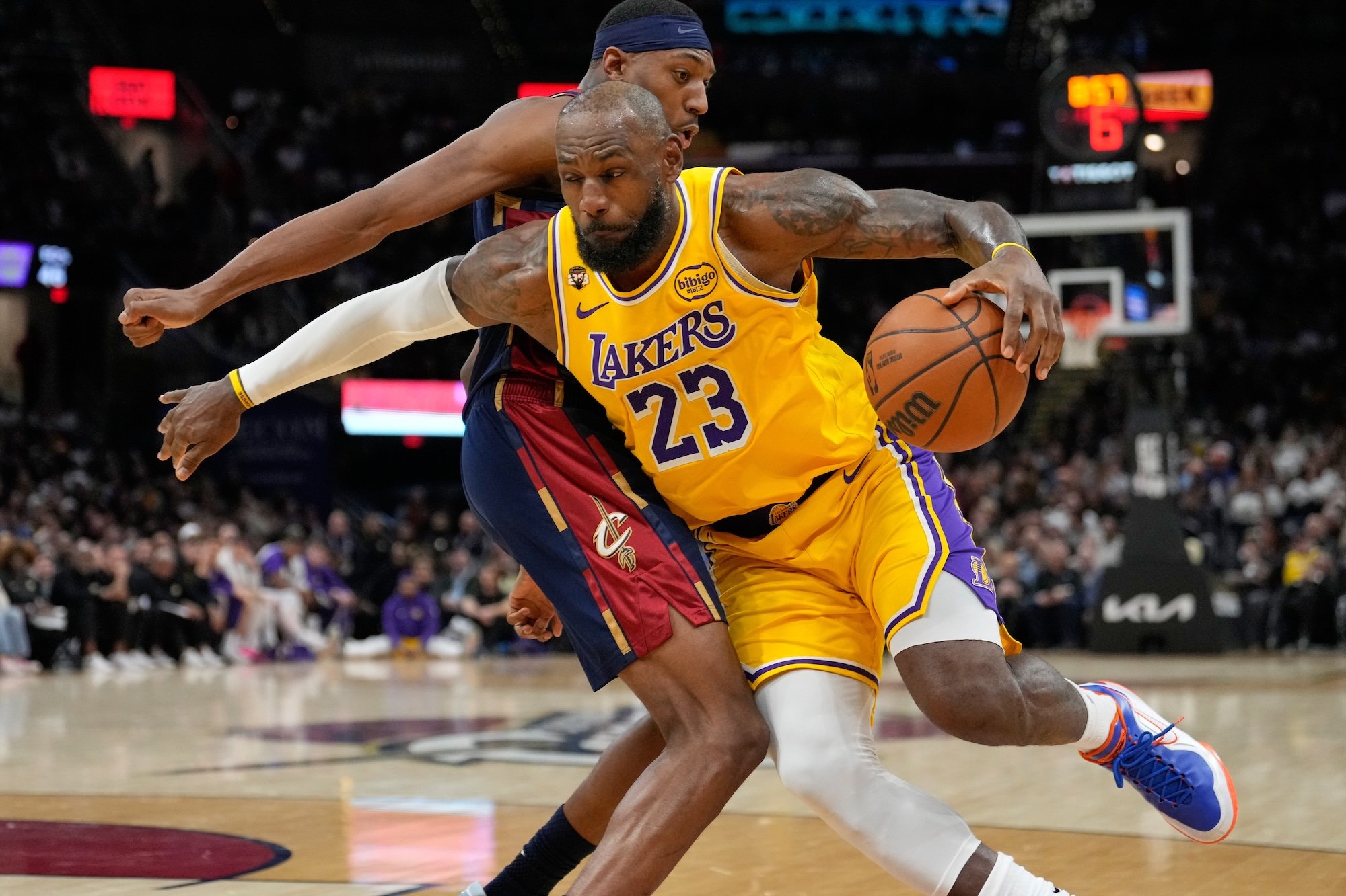 VIDEO: LeBron James vyrovnal skvelý rekord Abdula-Jabbara