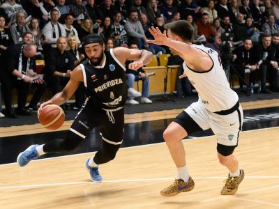 Thomas sa mu priblížil, ale Uhnákov parádny rekord v baníckom derby odolal