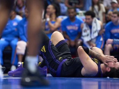 Lakers v úvode play-off bez Dončiča s Reavesom