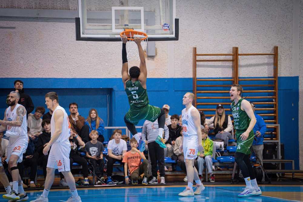 FOTO/VIDEO: Patrioti ráznym krokom do semifinále