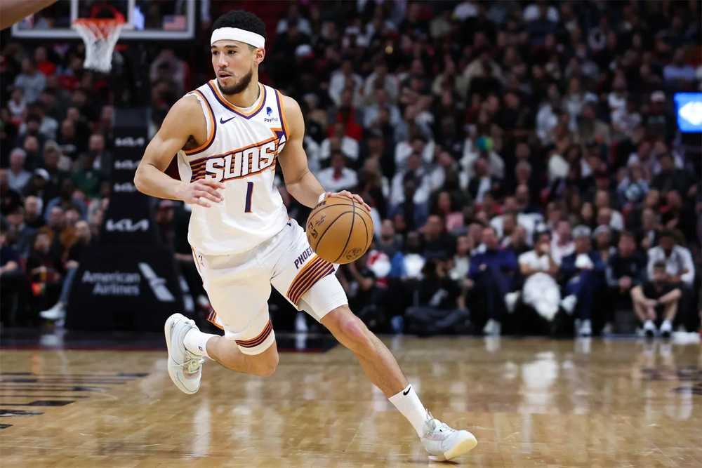 Za kritiku rozhodcov sa v NBA platí