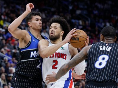 VIDEO: Cunningham odpovedal na kritiku 45 bodmi, zachránil sa aj Houston