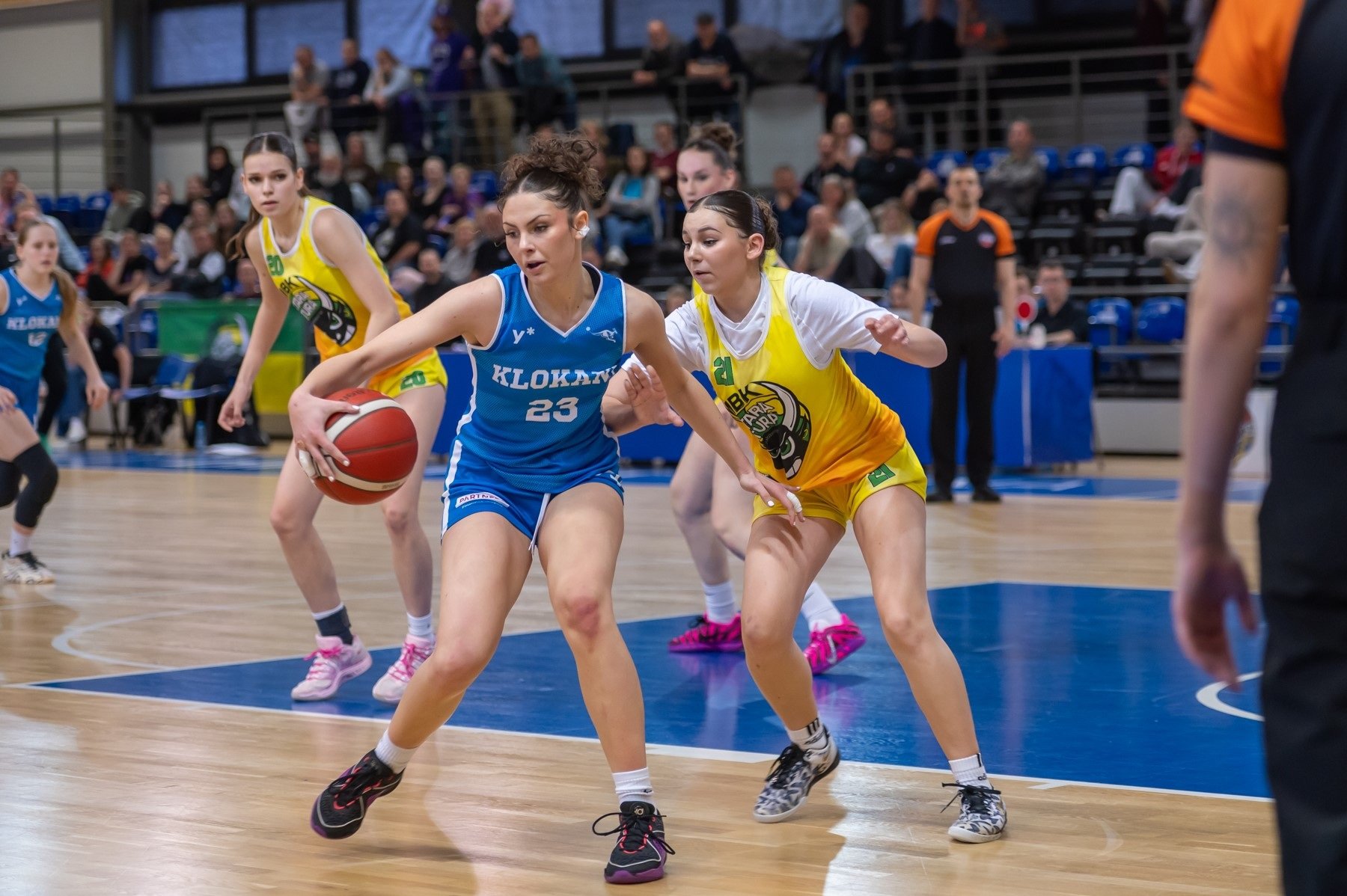 VIDEO/M-SR Kadetky U17: Do finále tesne prekĺzli Klokani a  ružomberský MBK s ťažkým prehľadom