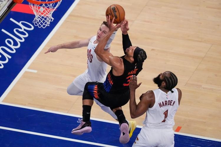 VIDEO: Šnúra 18:0 v tretej štvrtine priviedla New York k druhej výhre