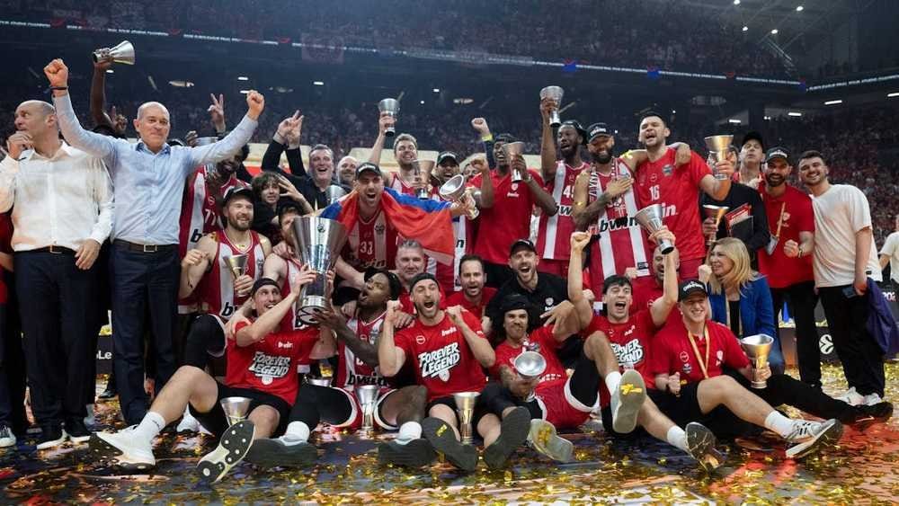 VIDEO: Euroligu ovládol grécky Olympiakos Pireus