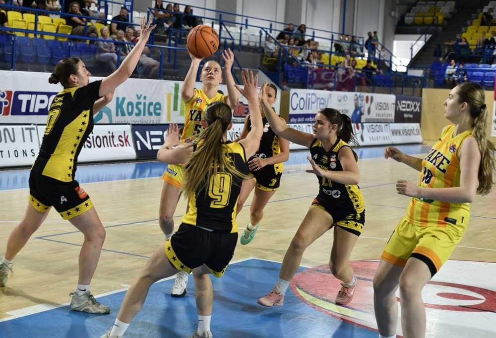 FOTO/VIDEO/M-SR Juniorky U19: Košické derby pre Young Angels, víťazne aj ružomberský MBK