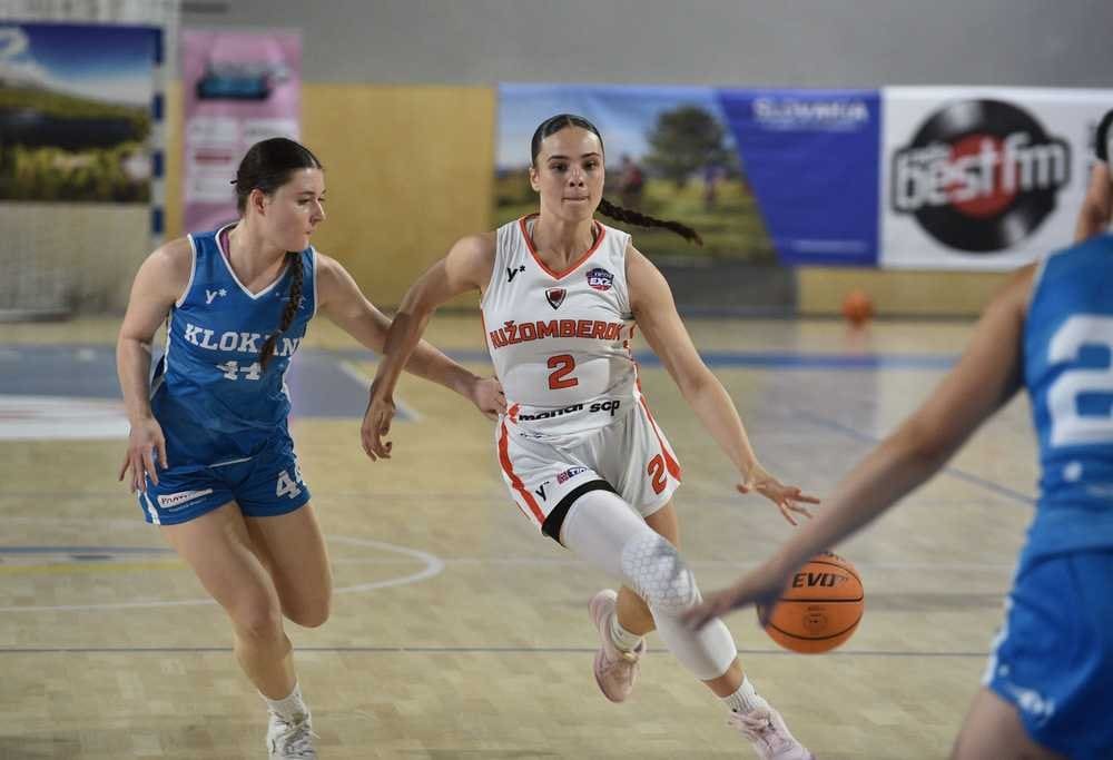 VIDEO/M-SR Juniorky U19: Ružomberok má bližšie k titulu, Klokani vyprášili CBK
