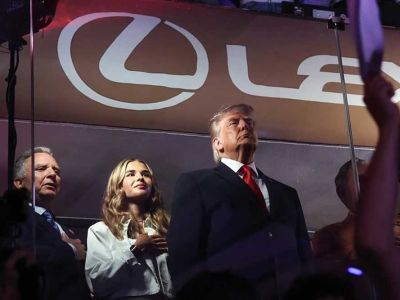 VIDEO: Donalda Trumpa v Madison Square Garden vypískali