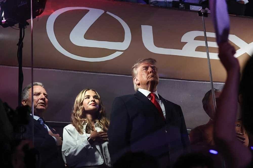 VIDEO: Donalda Trumpa v Madison Square Garden vypískali