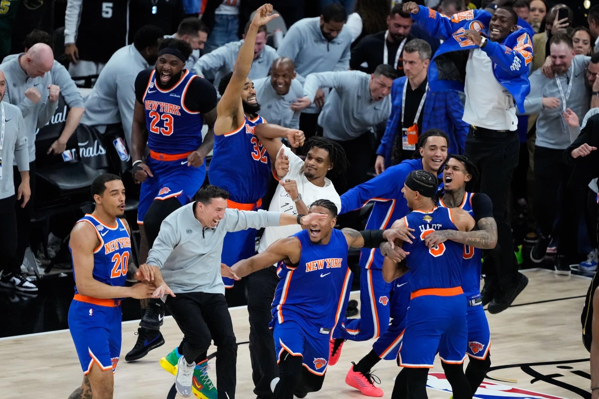 VIDEO: New York Knicks sa dočkali a po 53 rokoch vyhral titul NBA!