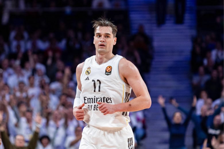 V NBA bol sklamaním, stal sa hviezdou Euroligy. Nikdy sa nechcel vrátiť, ale znova skúša šťastie za morom