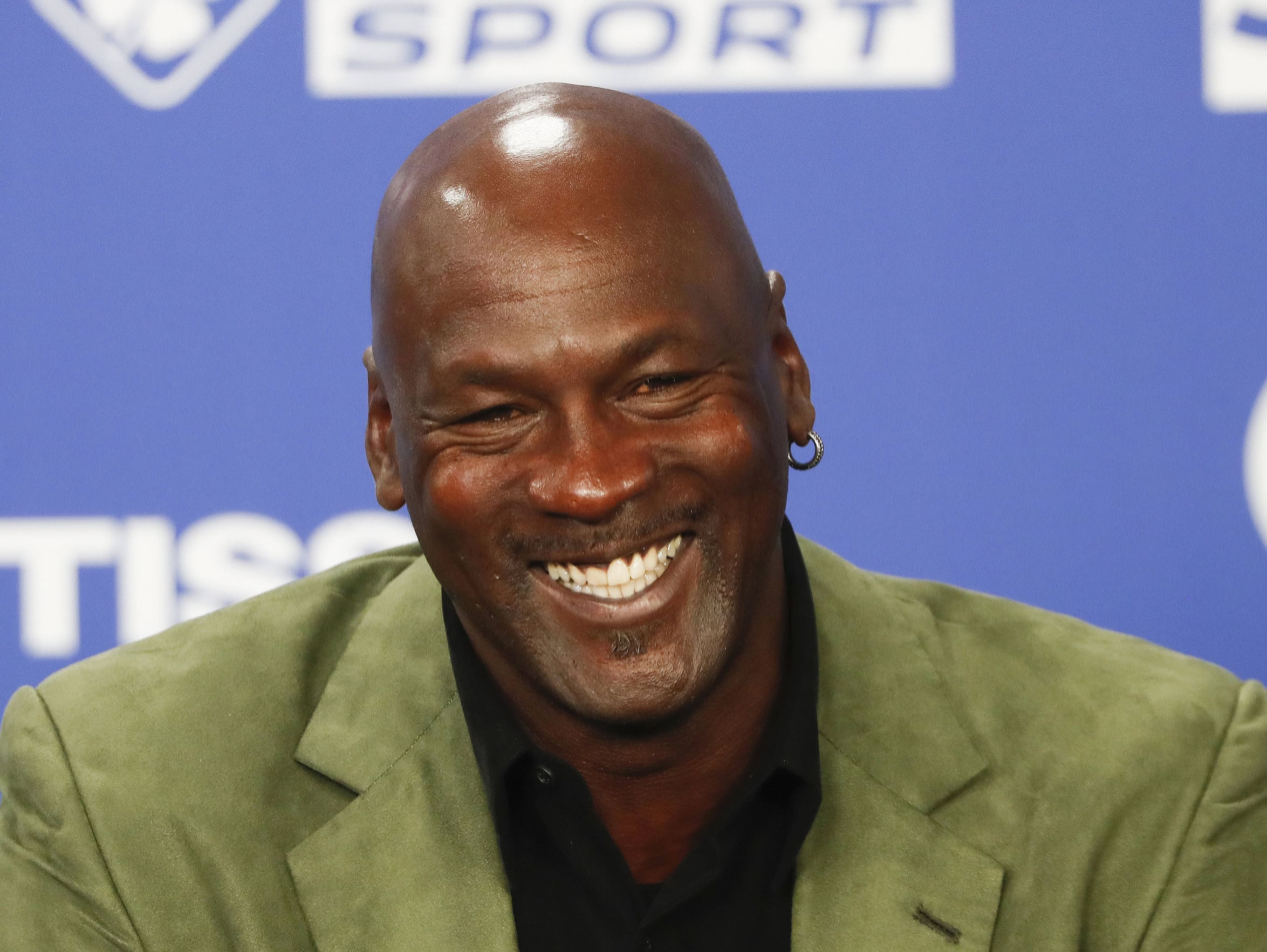 Jordanov dres z finále NBA 1998 stanovuje historický rekord, predali ho za tučný balík peňazí